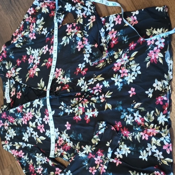 Two Arrows Black Pink Floral Lace Up VNeck Blouse I - Picture 5 of 6